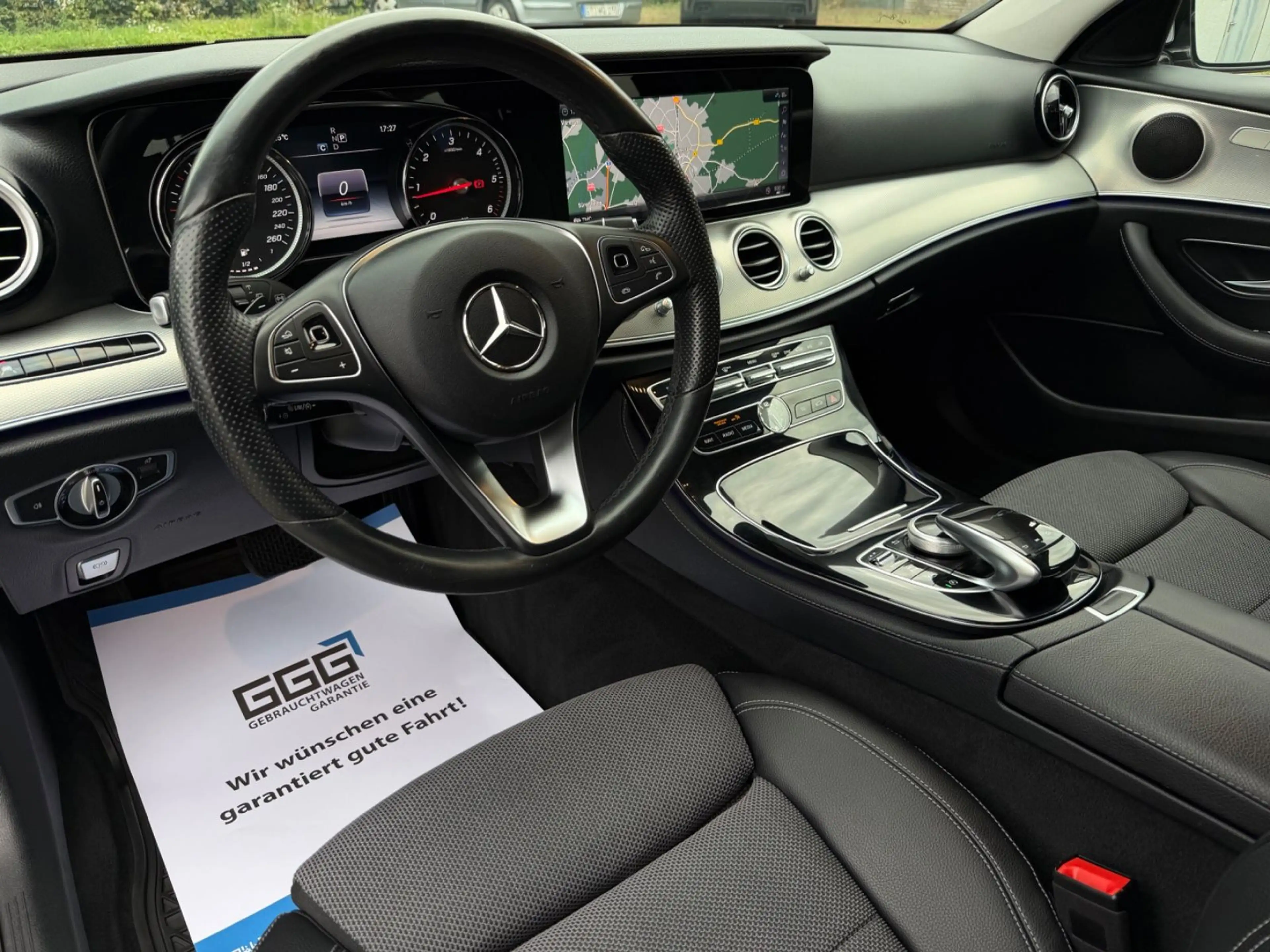 Mercedes-Benz E 220 d T Avantgarde TEMPO|SPUR|KAM|LED|CARPLAY — photo 9