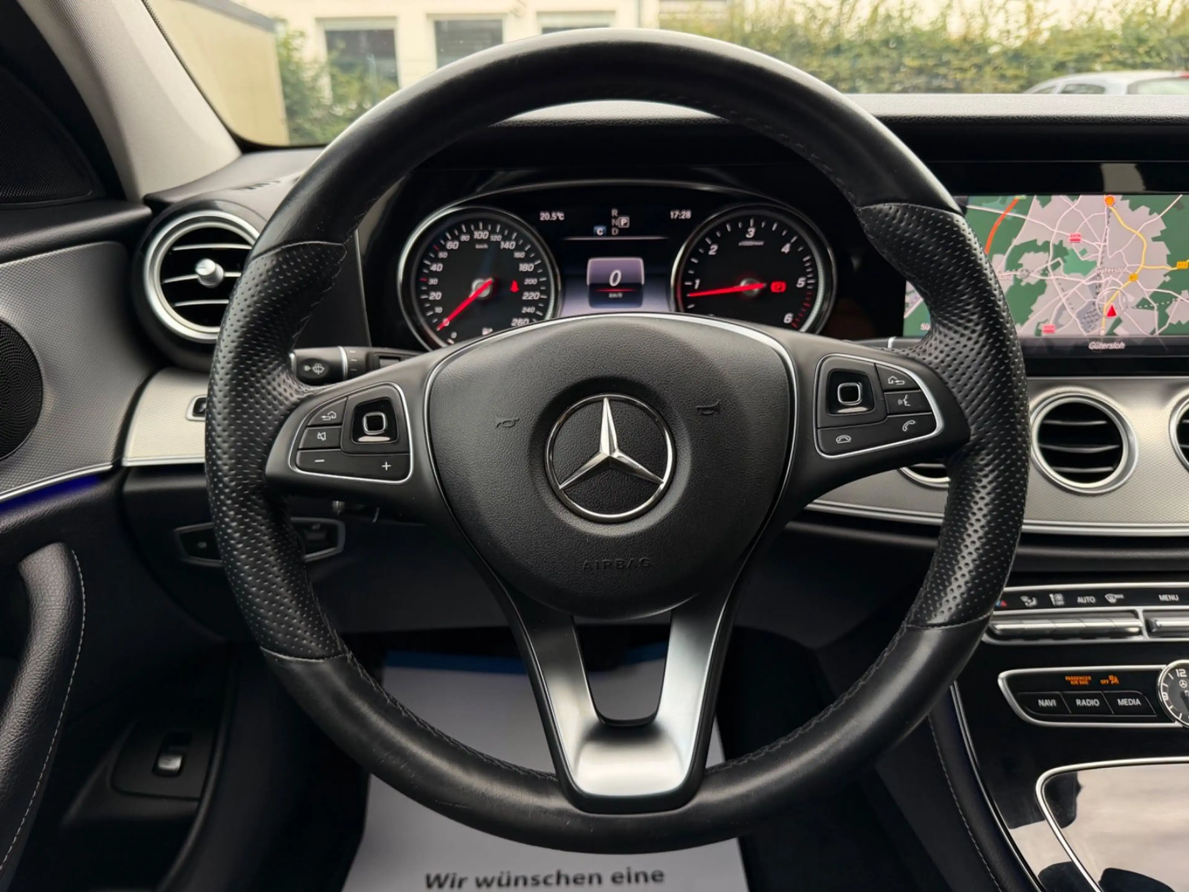 Mercedes-Benz E 220 d T Avantgarde TEMPO|SPUR|KAM|LED|CARPLAY — photo 14
