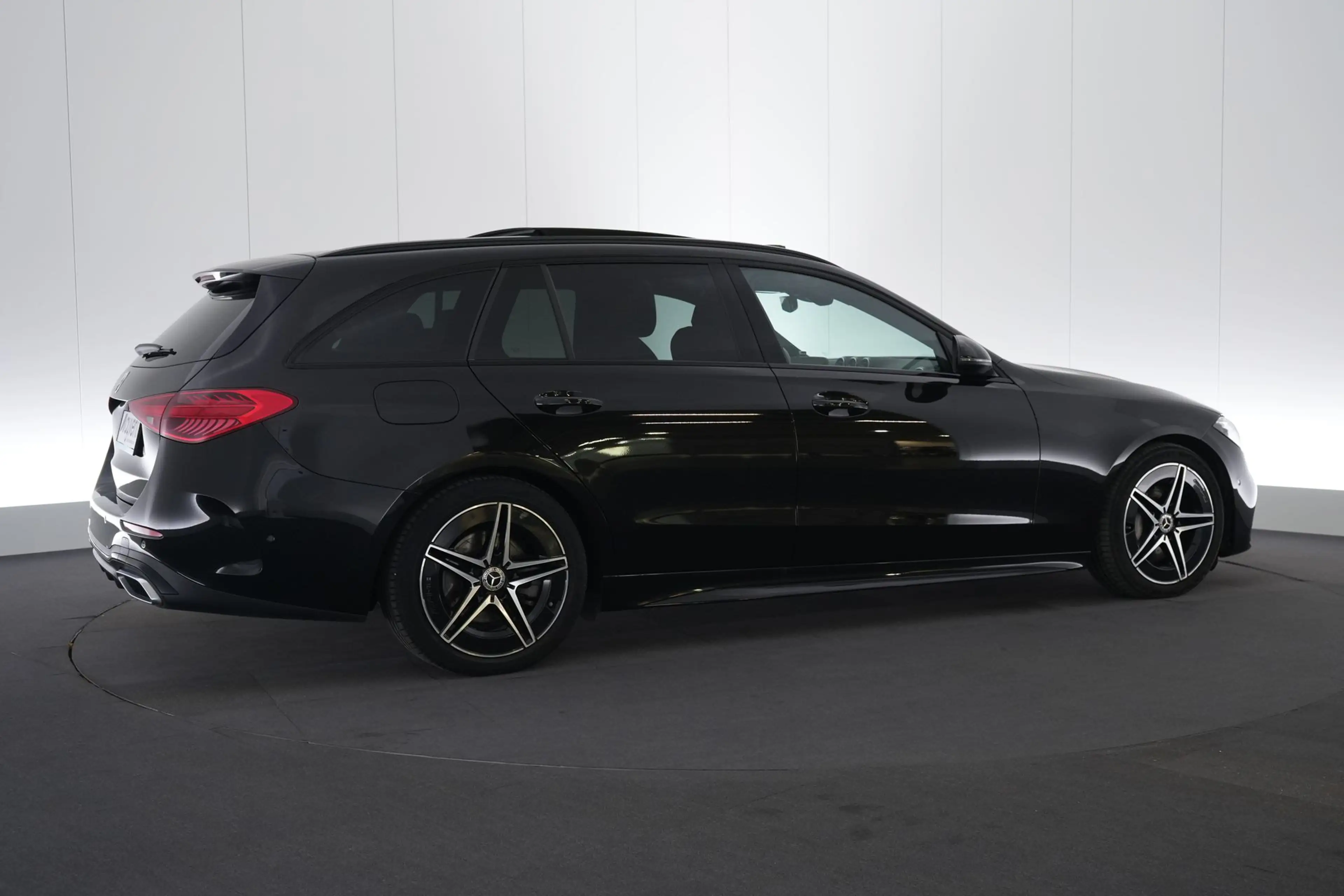 Mercedes-Benz C 200 Break 200dA MHEV AMG Line Night LEDER/CUIR LED GPS — photo 6