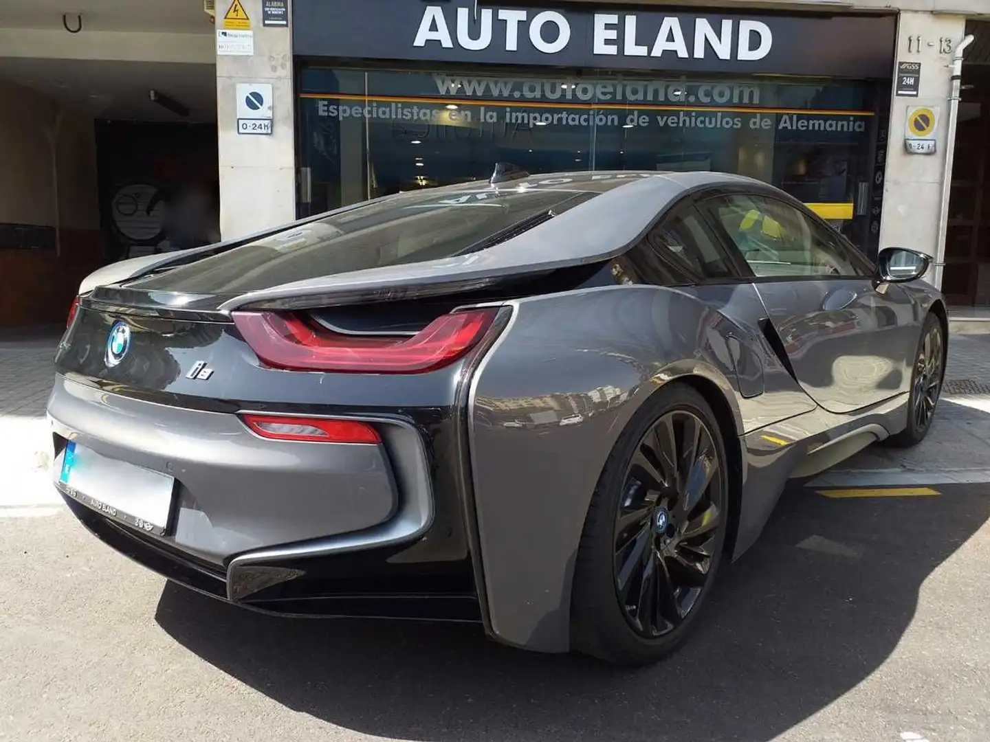 BMW i8 Gris - 1