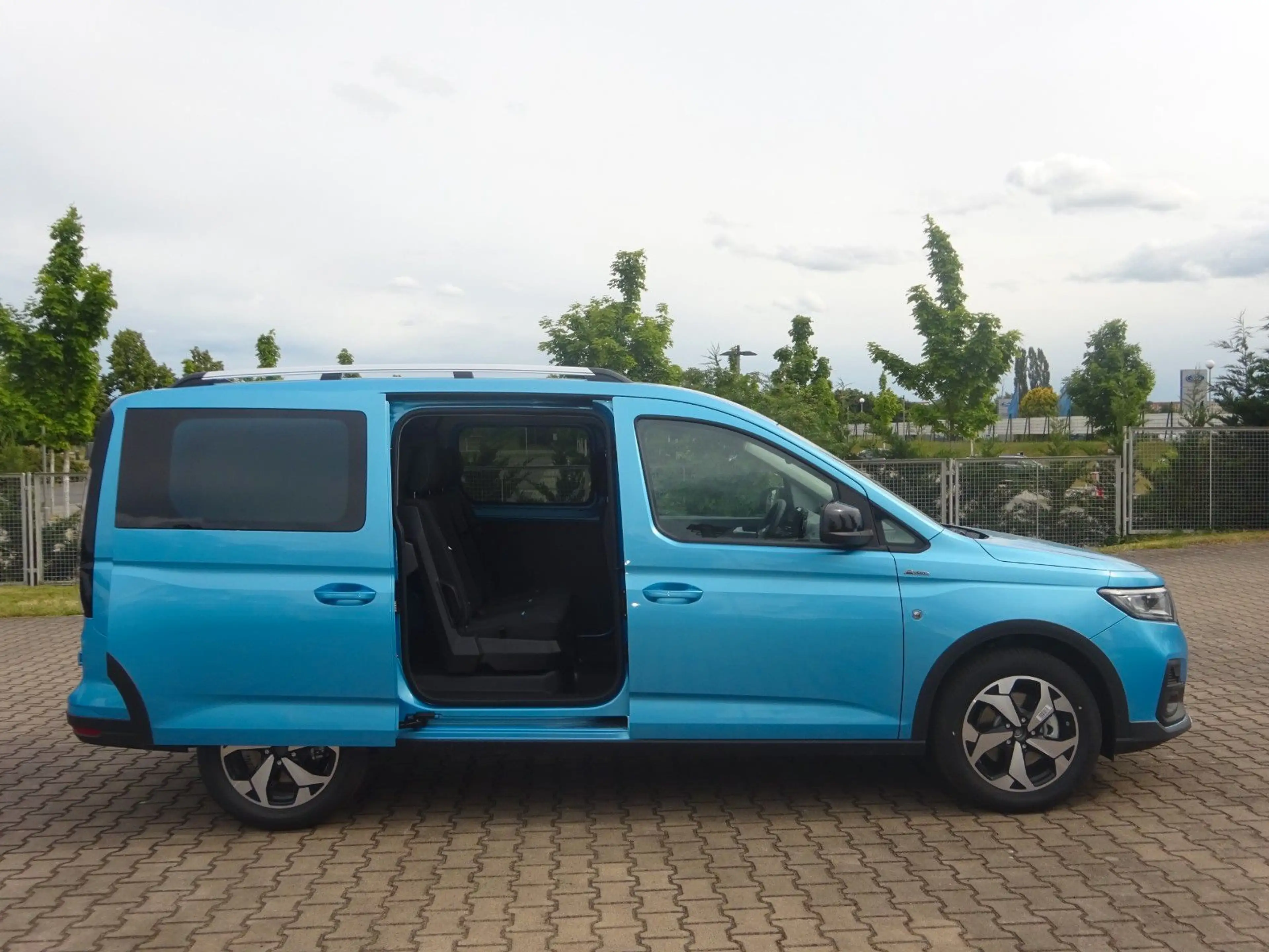 Ford Transit Connect L2 FlexCab Active AT AHK Stndhz — photo 10