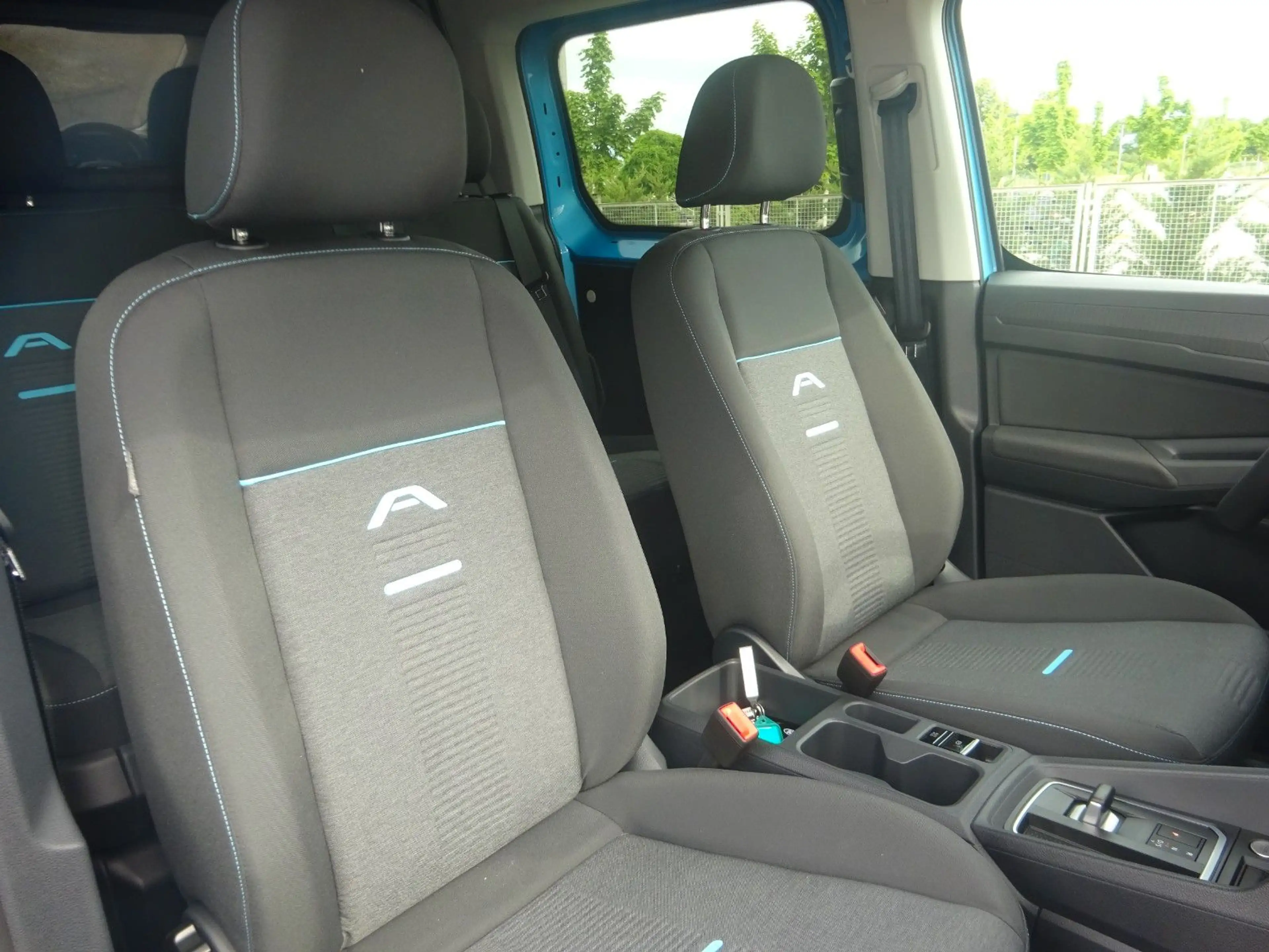 Ford Transit Connect L2 FlexCab Active AT AHK Stndhz — photo 12