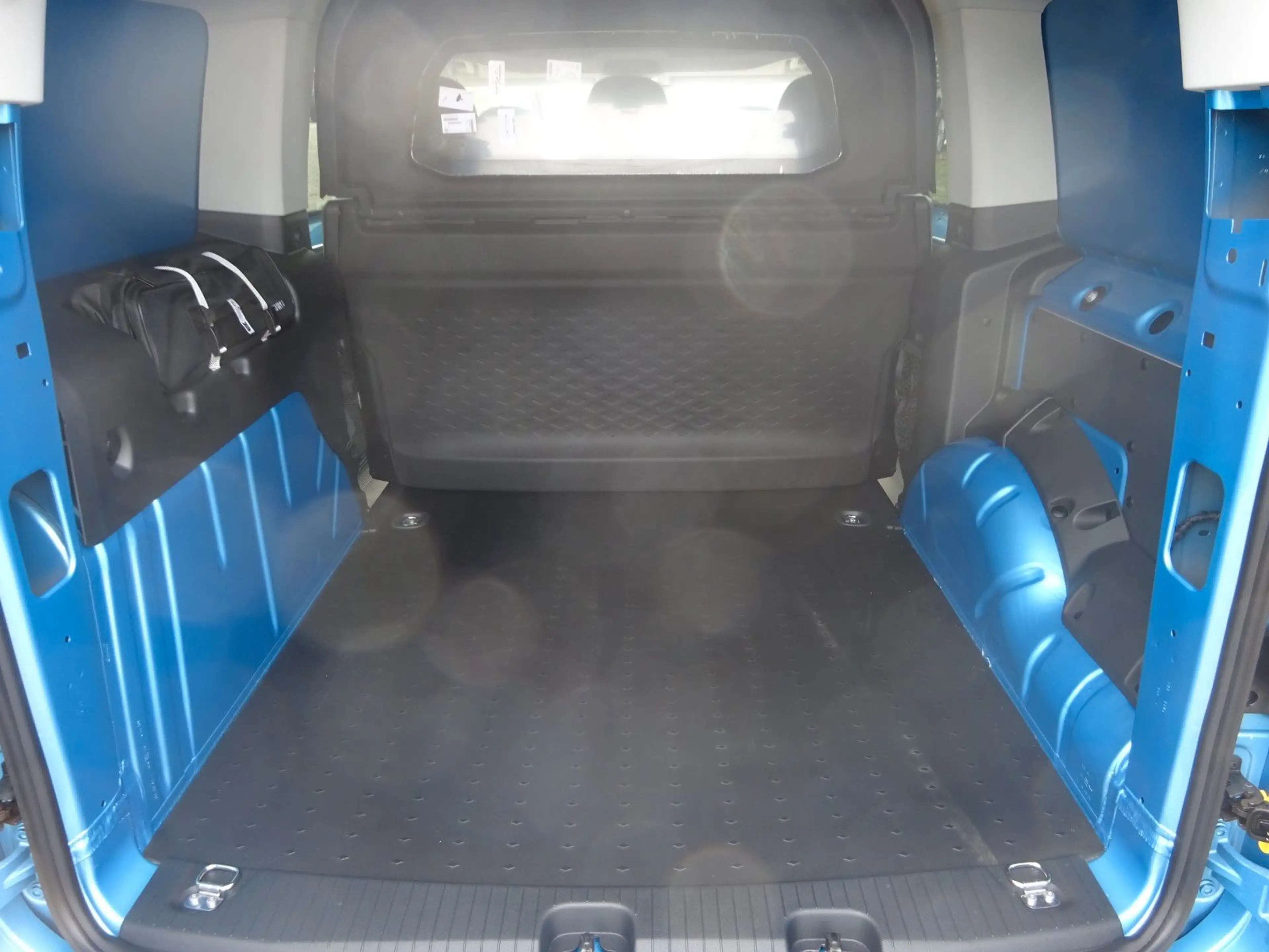 Ford Transit Connect L2 FlexCab Active AT AHK Stndhz — photo 6
