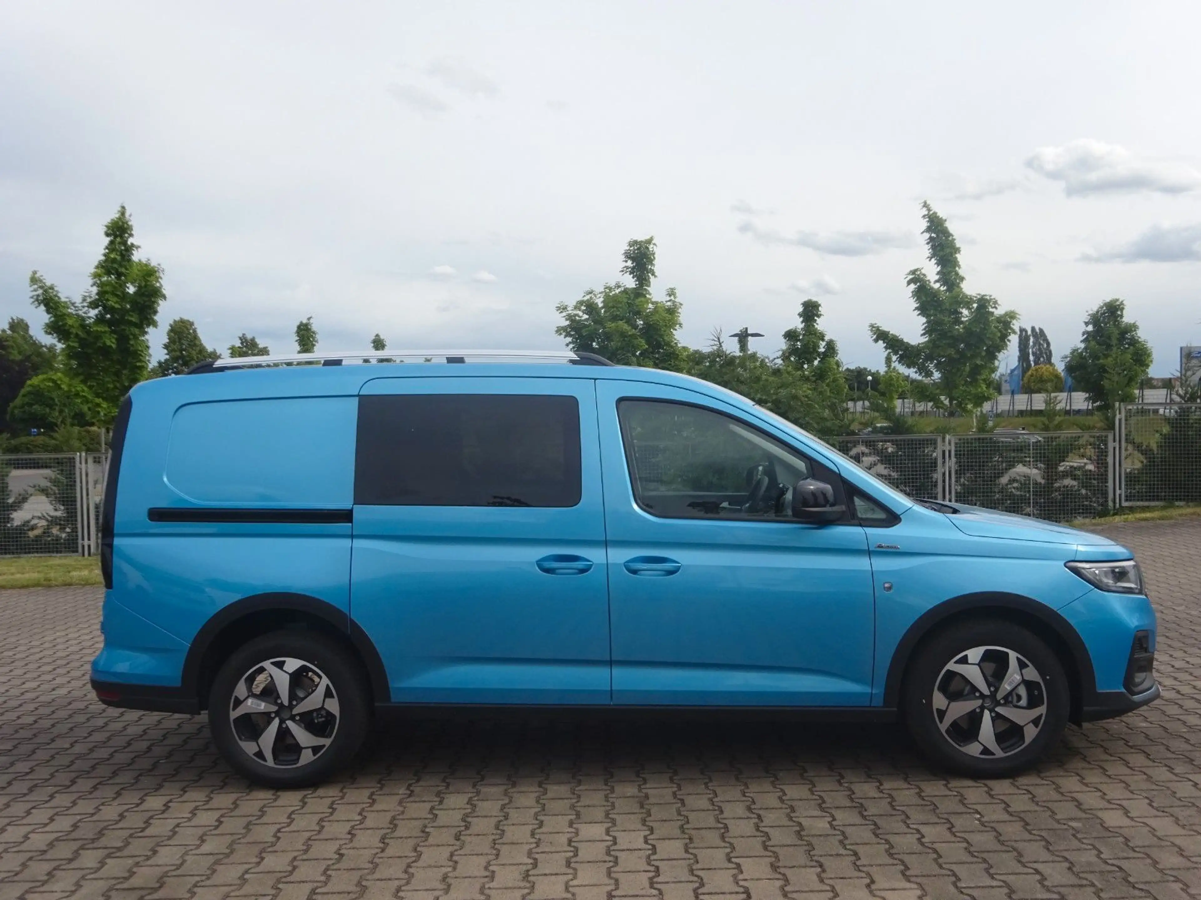 Ford Transit Connect L2 FlexCab Active AT AHK Stndhz — photo 9