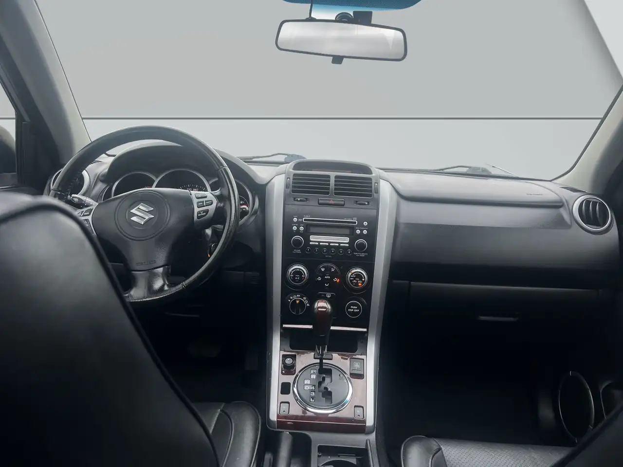 Suzuki Grand Vitara снимка Suzuki Grand Vitara