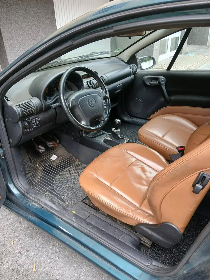 Opel Tigra 1.4i 16V Color Line Tobacco, foto 5