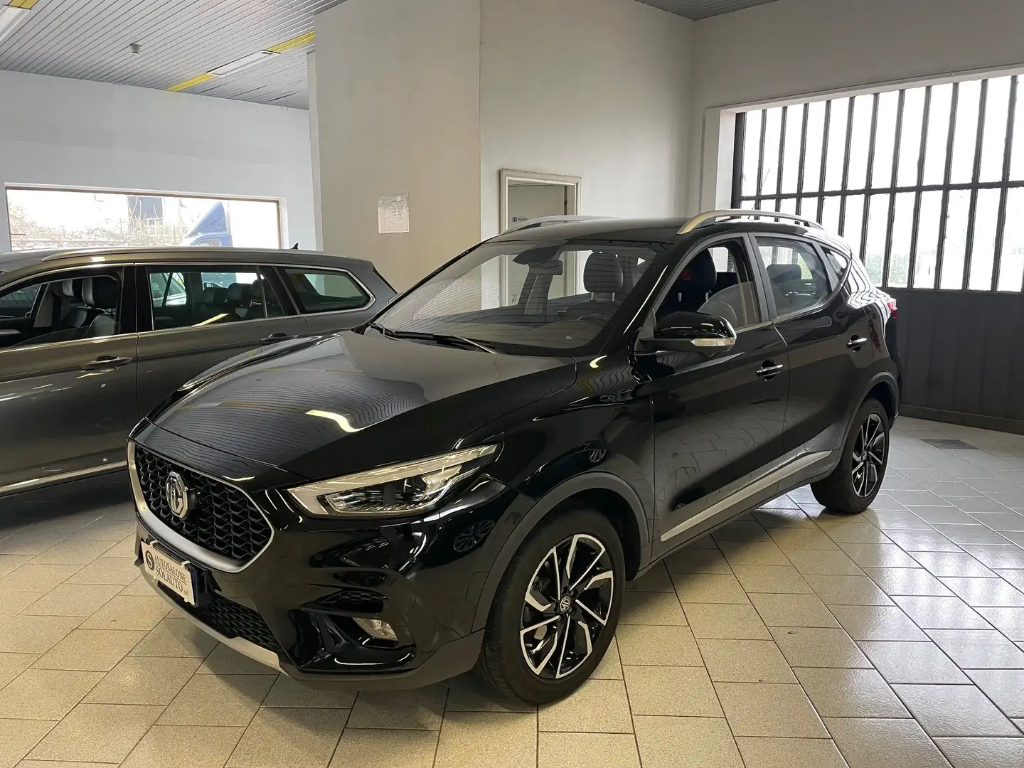 MG ZS ZS 1.5 Luxury Pelle Navy Nero - 1