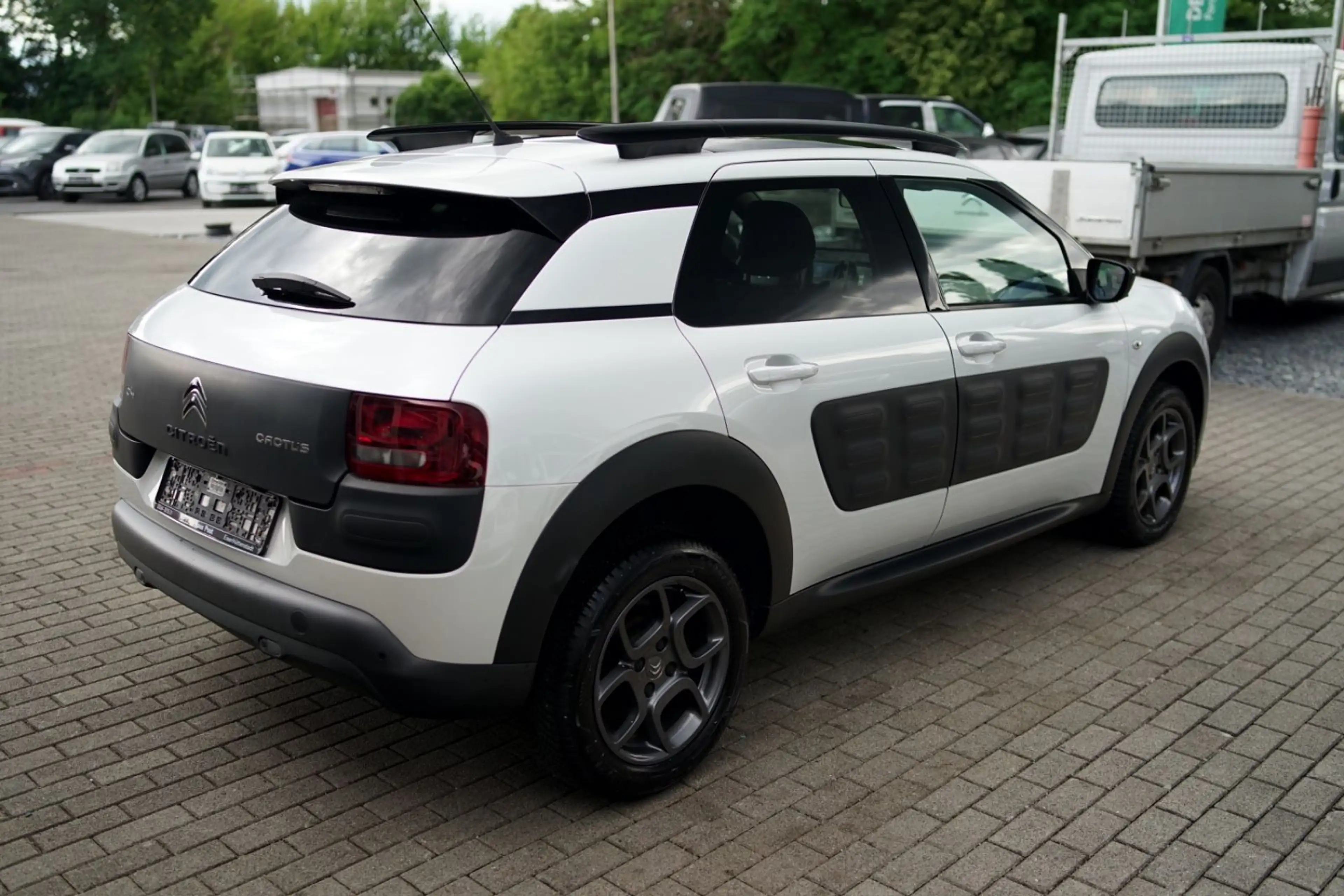Citroen C4 Cactus Shine Standheizung Kamera Tempomat Nav — photo 5