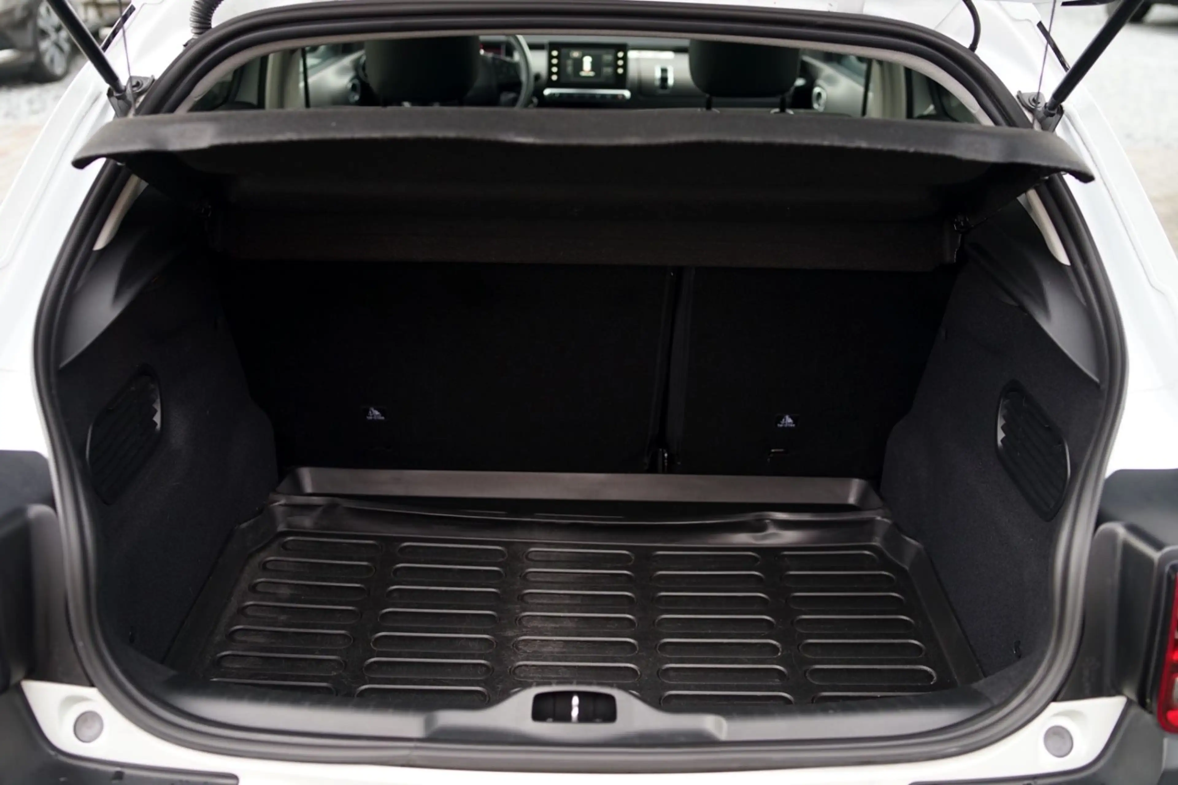 Citroen C4 Cactus Shine Standheizung Kamera Tempomat Nav — photo 9