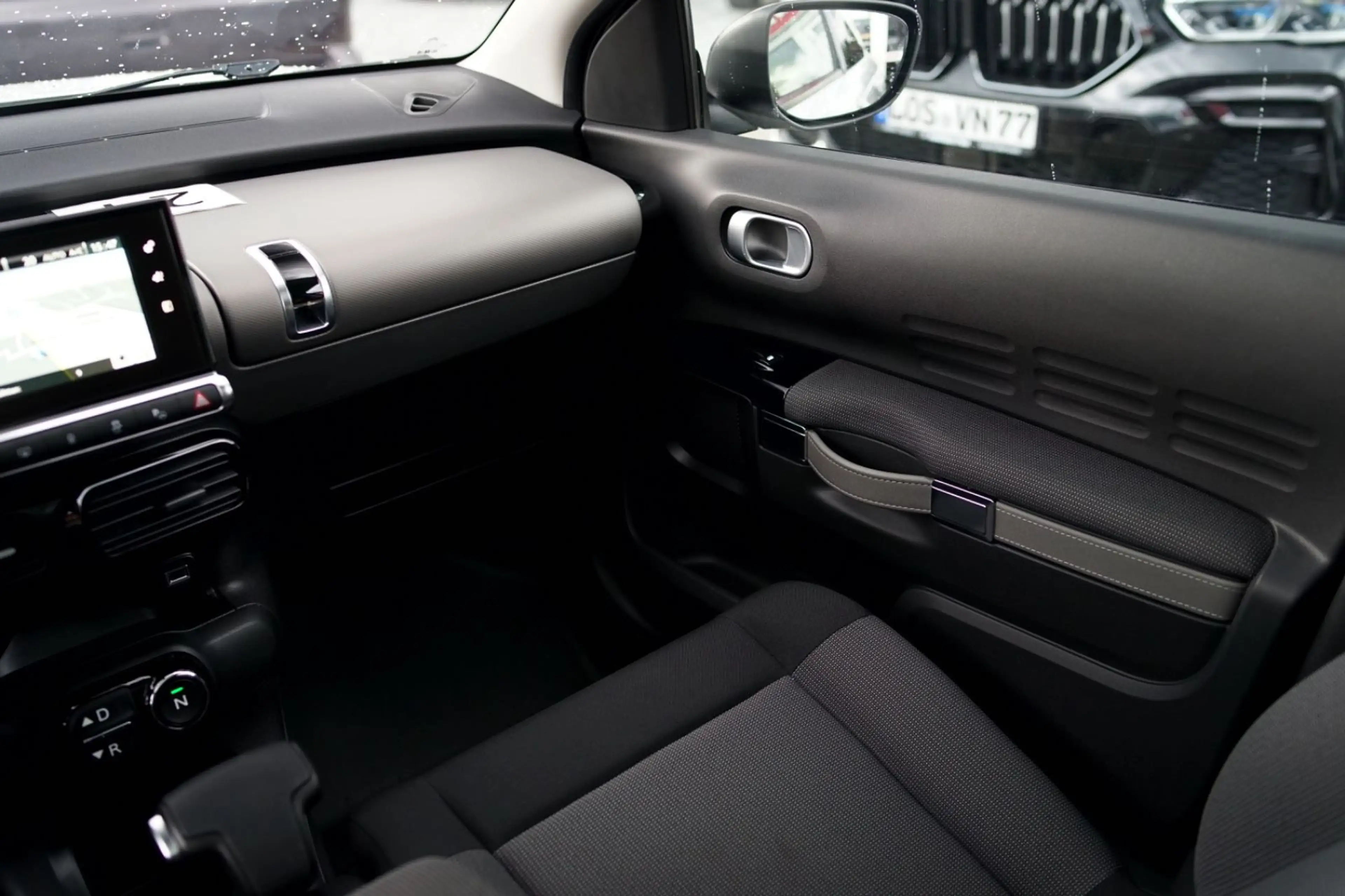Citroen C4 Cactus Shine Standheizung Kamera Tempomat Nav — photo 14