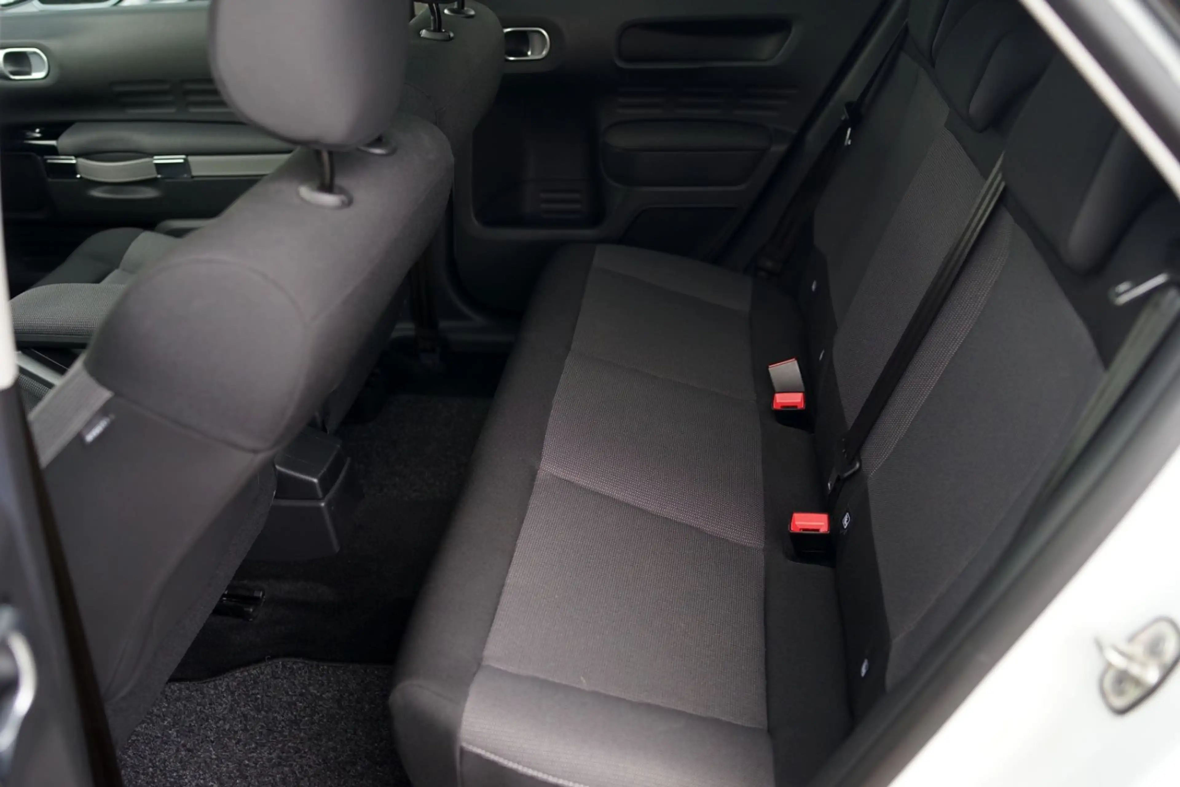 Citroen C4 Cactus Shine Standheizung Kamera Tempomat Nav — photo 12