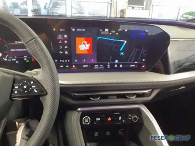 Audi Q5 view 9