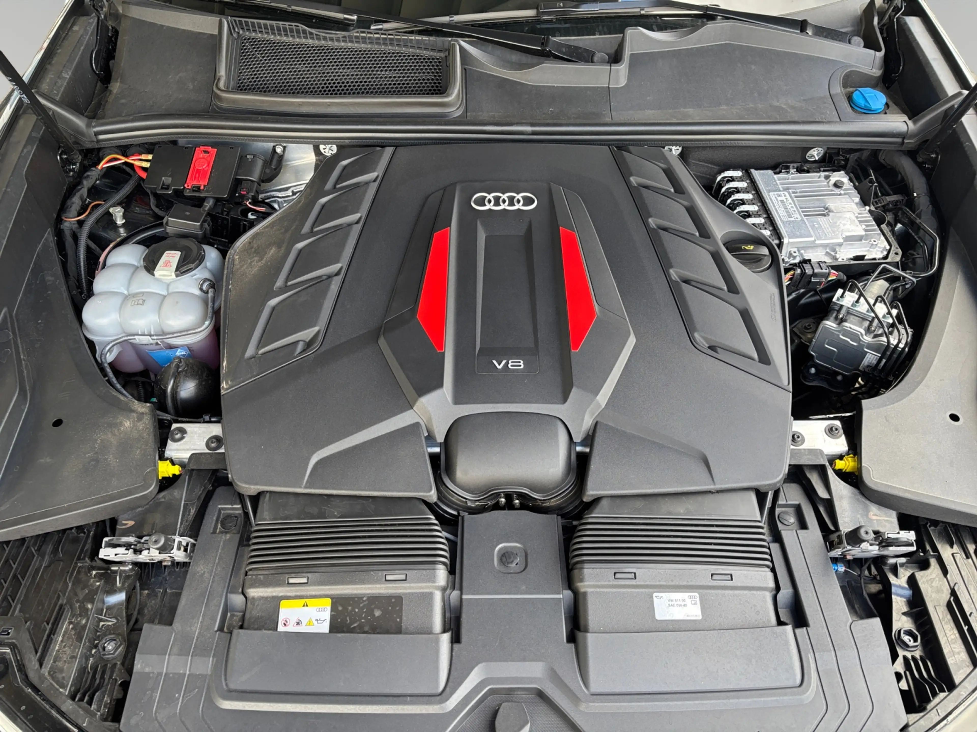 Audi SQ8 4.0 TFSI q. AHK S Sportsitze+Pano HUD Matrix — photo 13