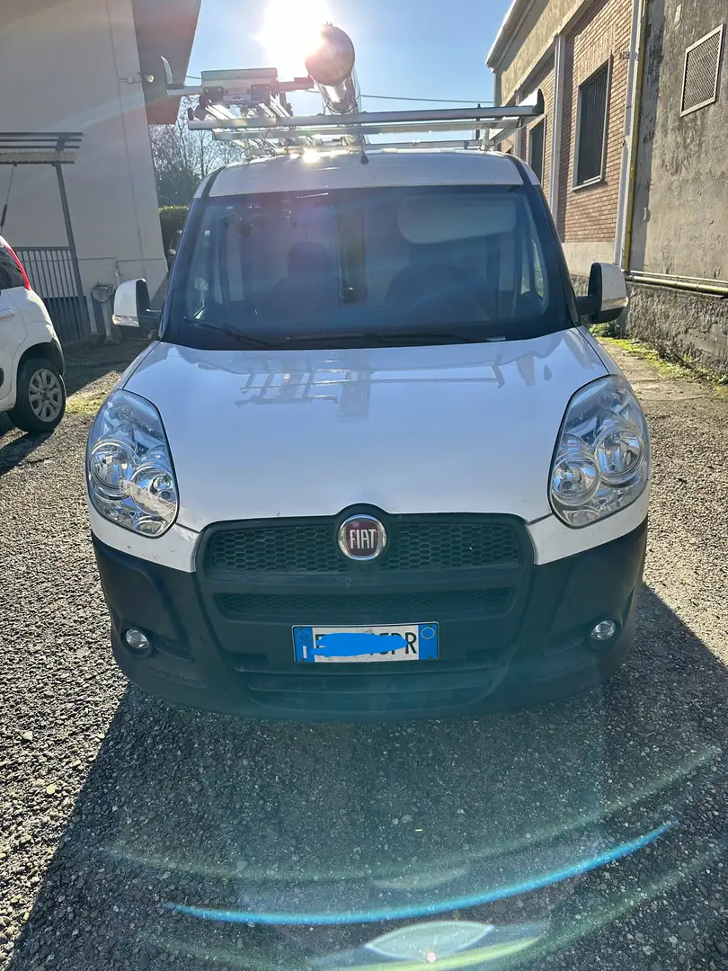 Fiat Doblo 1.6 MJT 105 CV ATTREZZATO EURO 5 IVA ESCLUSA Bianco - 1