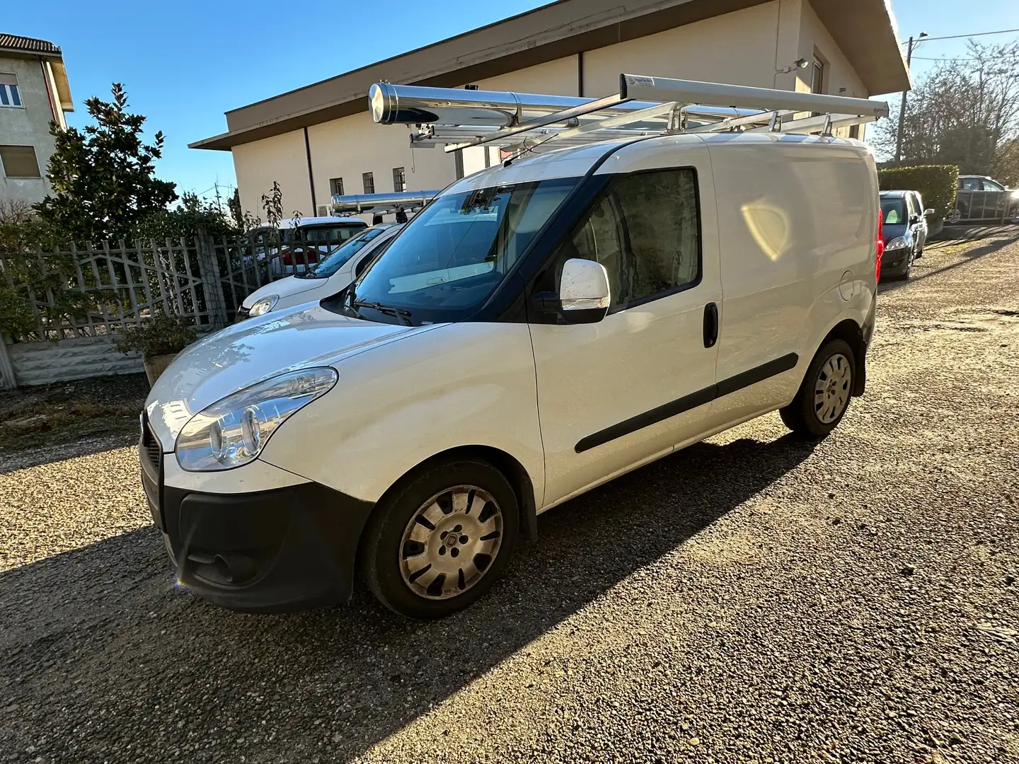 Fiat Doblo 1.6 MJT 105 CV ATTREZZATO EURO 5 IVA ESCLUSA Bianco - 2