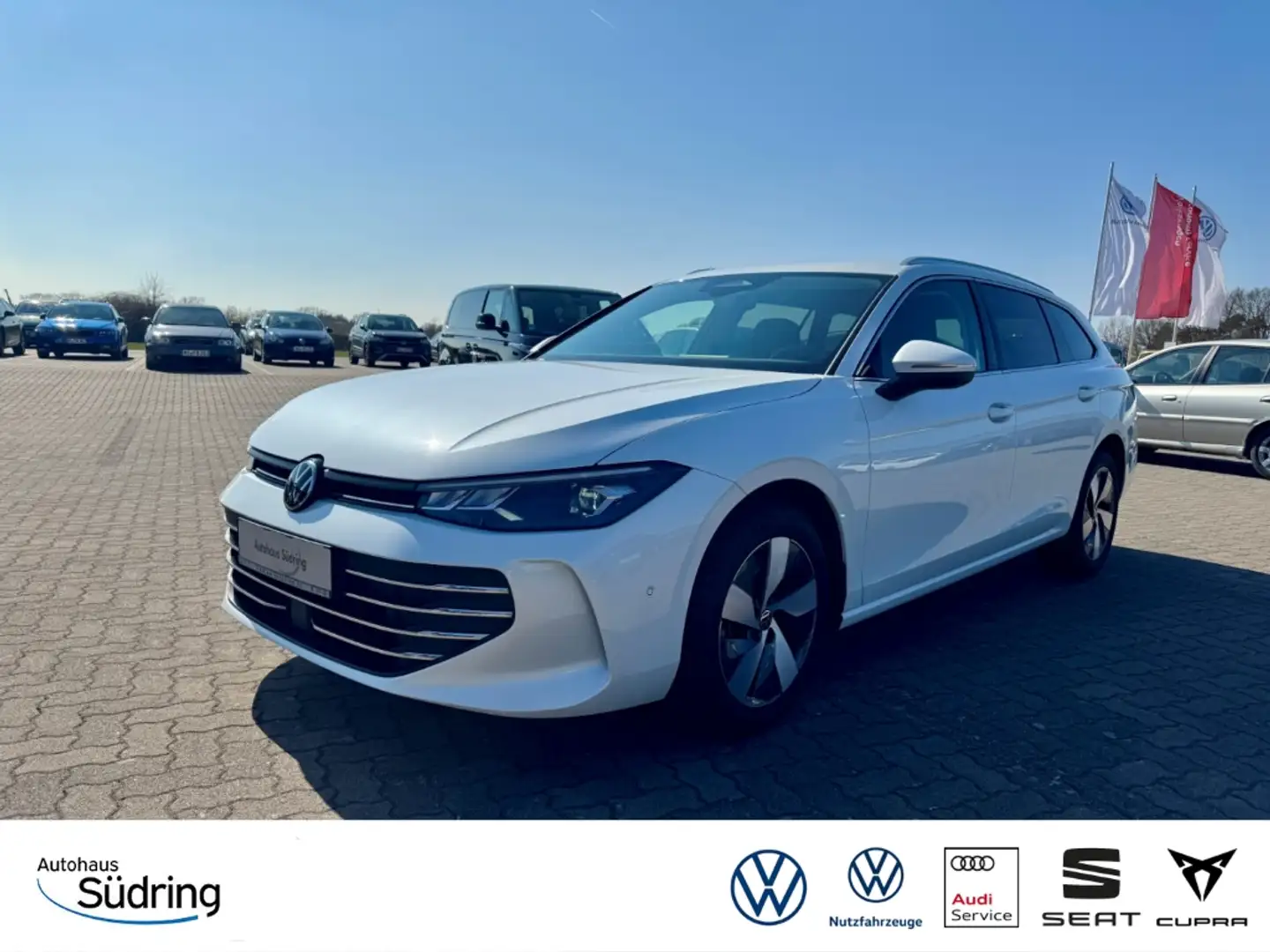 Volkswagen Passat Variant 1,5 TSI Business DSG AHK Navi Weiß - 1