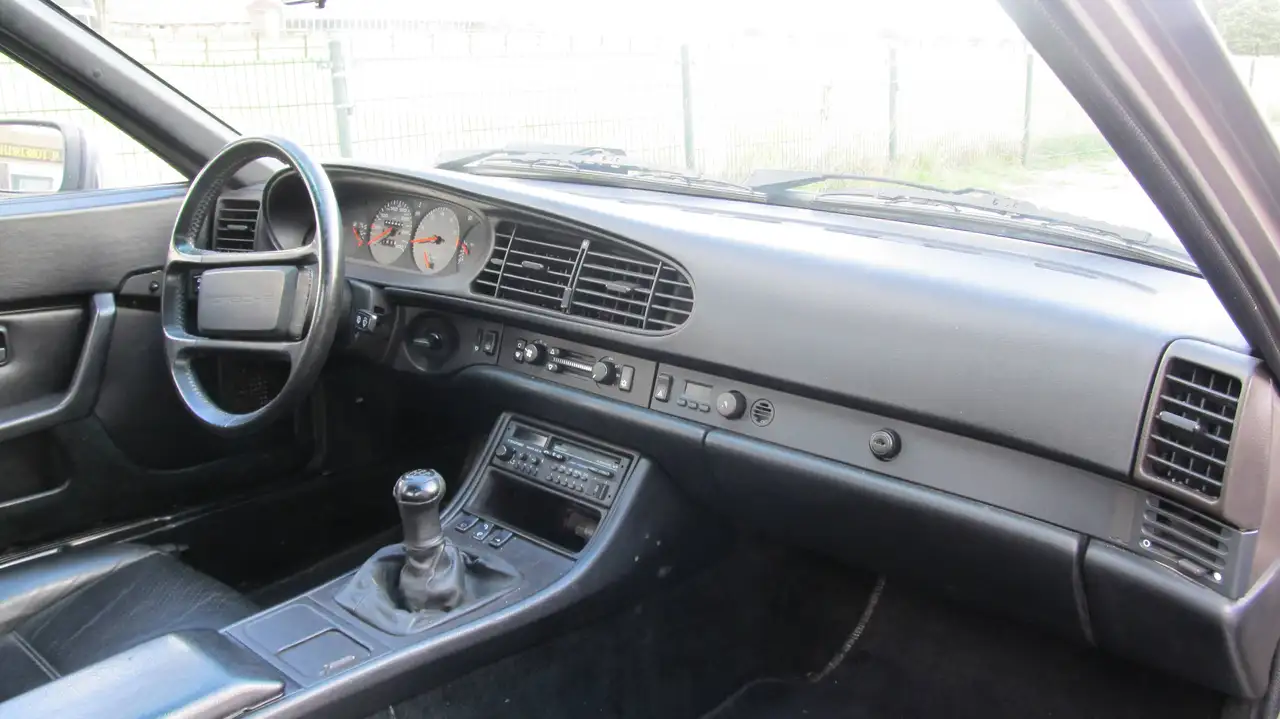 Porsche 944 2.5 Turbo, foto 6