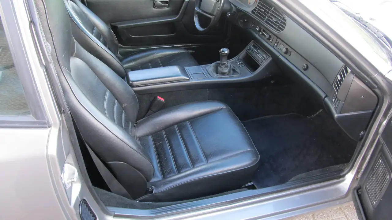 Porsche 944 2.5 Turbo, foto 8