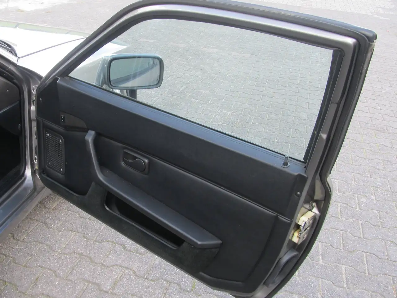 Porsche 944 2.5 Turbo, foto 10