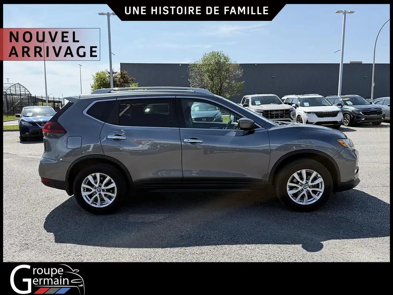 Nissan Rogue fotografie Nissan Rogue