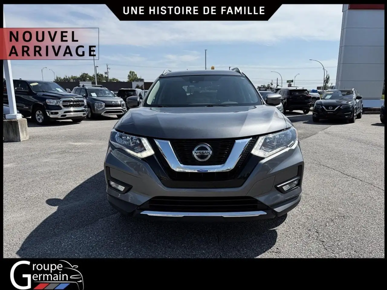 Nissan Rogue fotografie Nissan Rogue