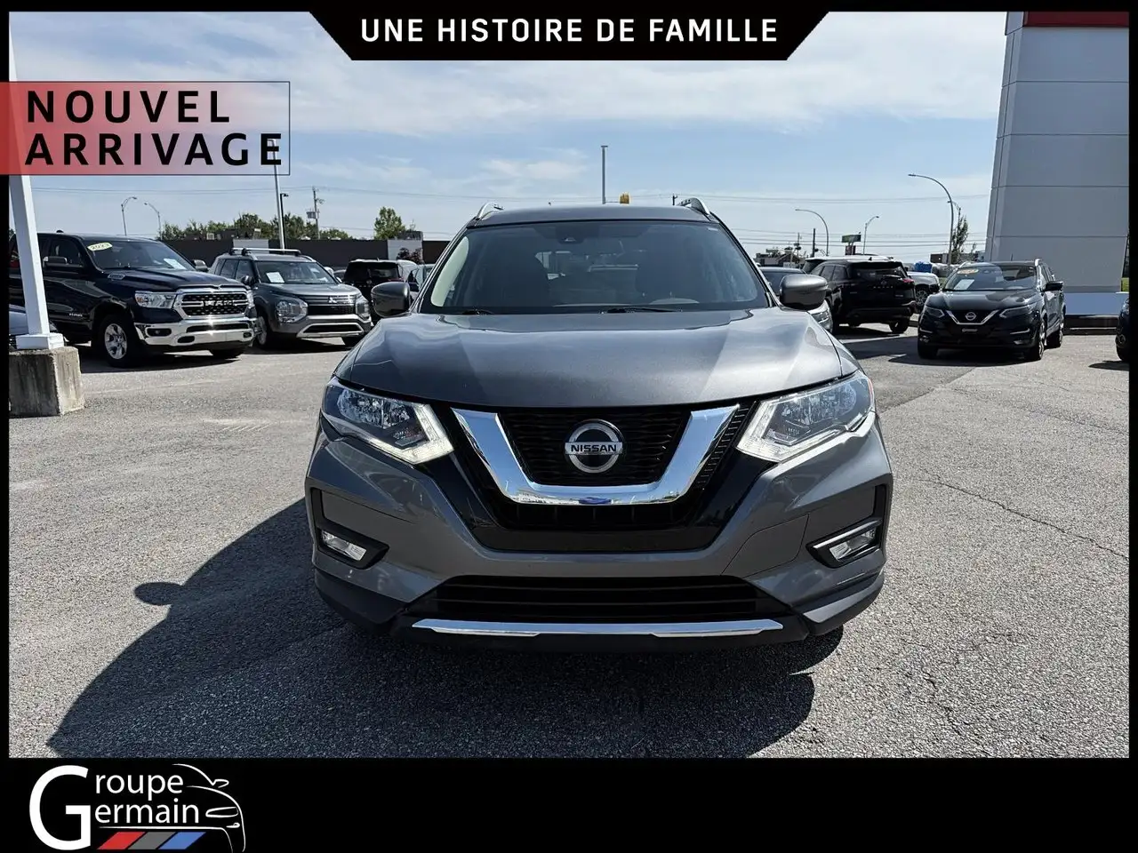 Nissan Rogue fotografie Nissan Rogue