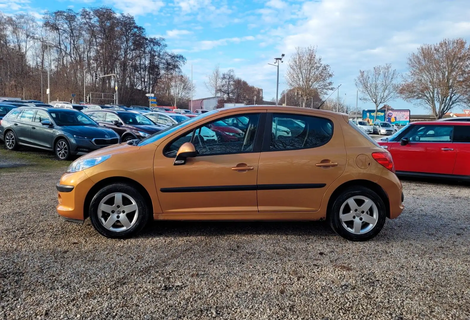 Peugeot 207 Tendance 1.4*Klima*USB*SZH*AHK*LMF*TÜV:12/25 Naranja - 2