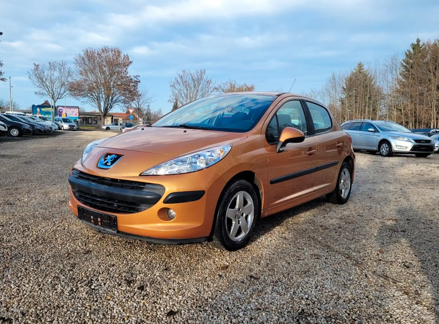 Peugeot 207 Tendance 1.4*Klima*USB*SZH*AHK*LMF*TÜV:12/25 Naranja - 1