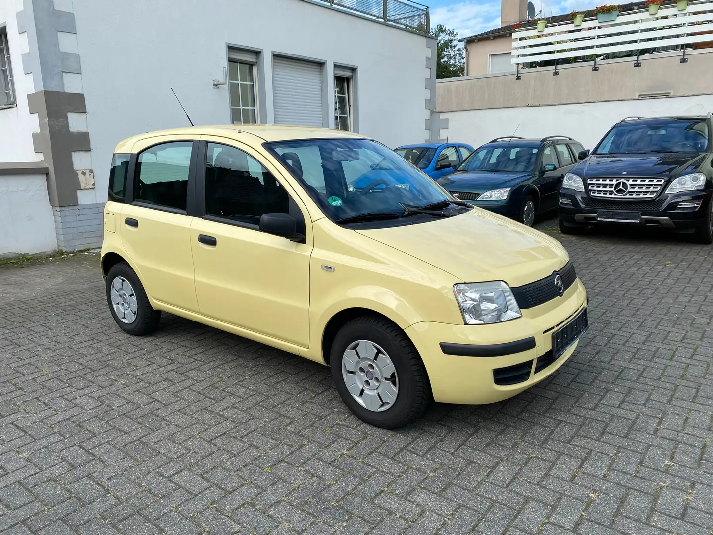 Fiat Panda 1.1 Active Servo, ABS. Airbag, Radio-CD 5 Türen Żółty - 2