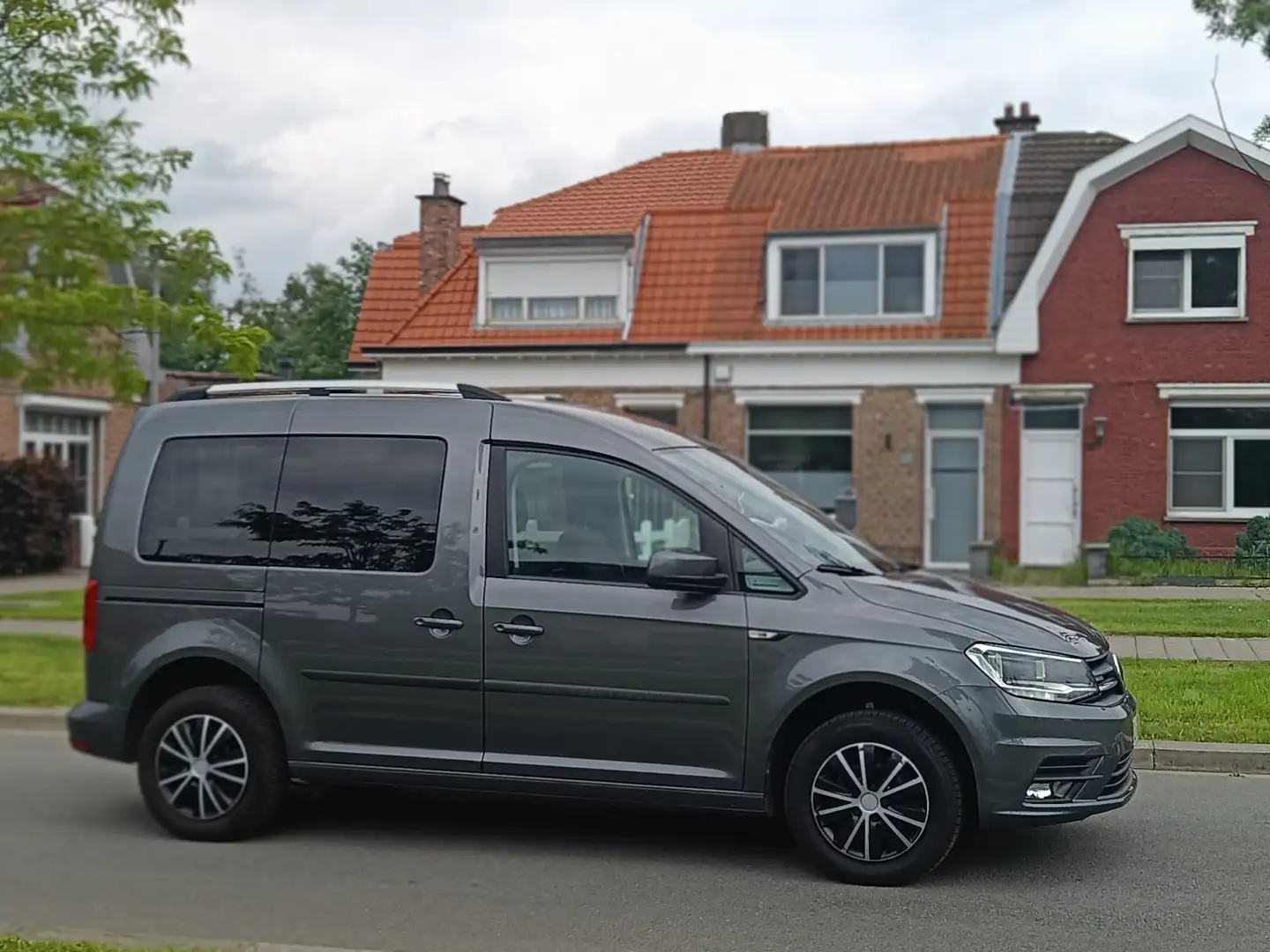 Volkswagen Caddy 1.4 BiFuel TGI Alltrack - 1