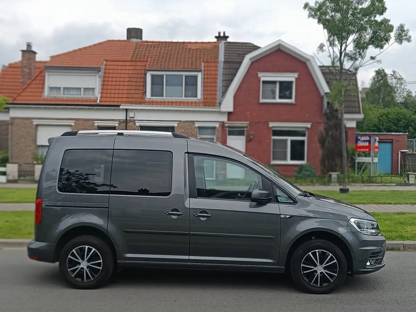 Volkswagen Caddy 1.4 BiFuel TGI Alltrack - 2
