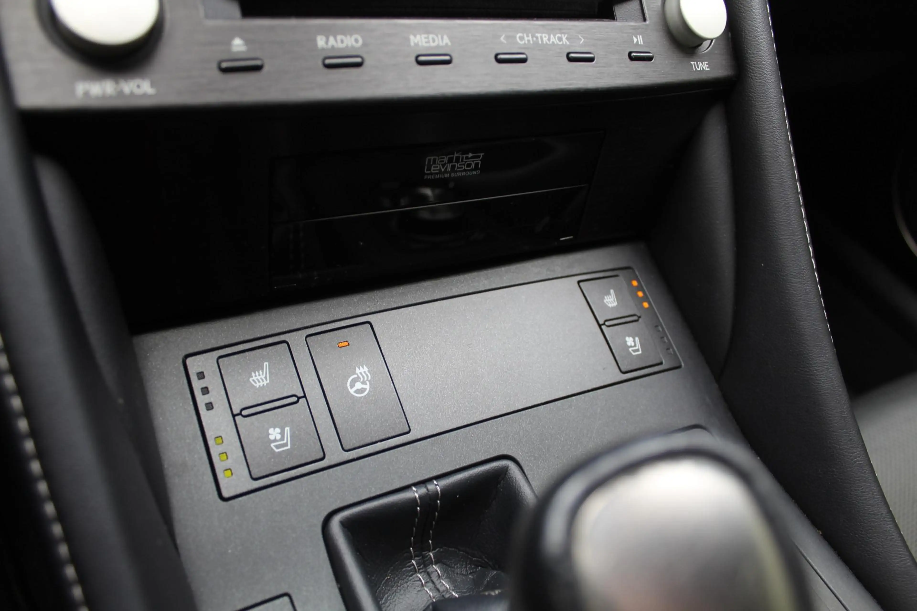 Lexus RC 300h Luxury Line | Rijklaar | NL-auto | Schuifdak | Led — photo 5