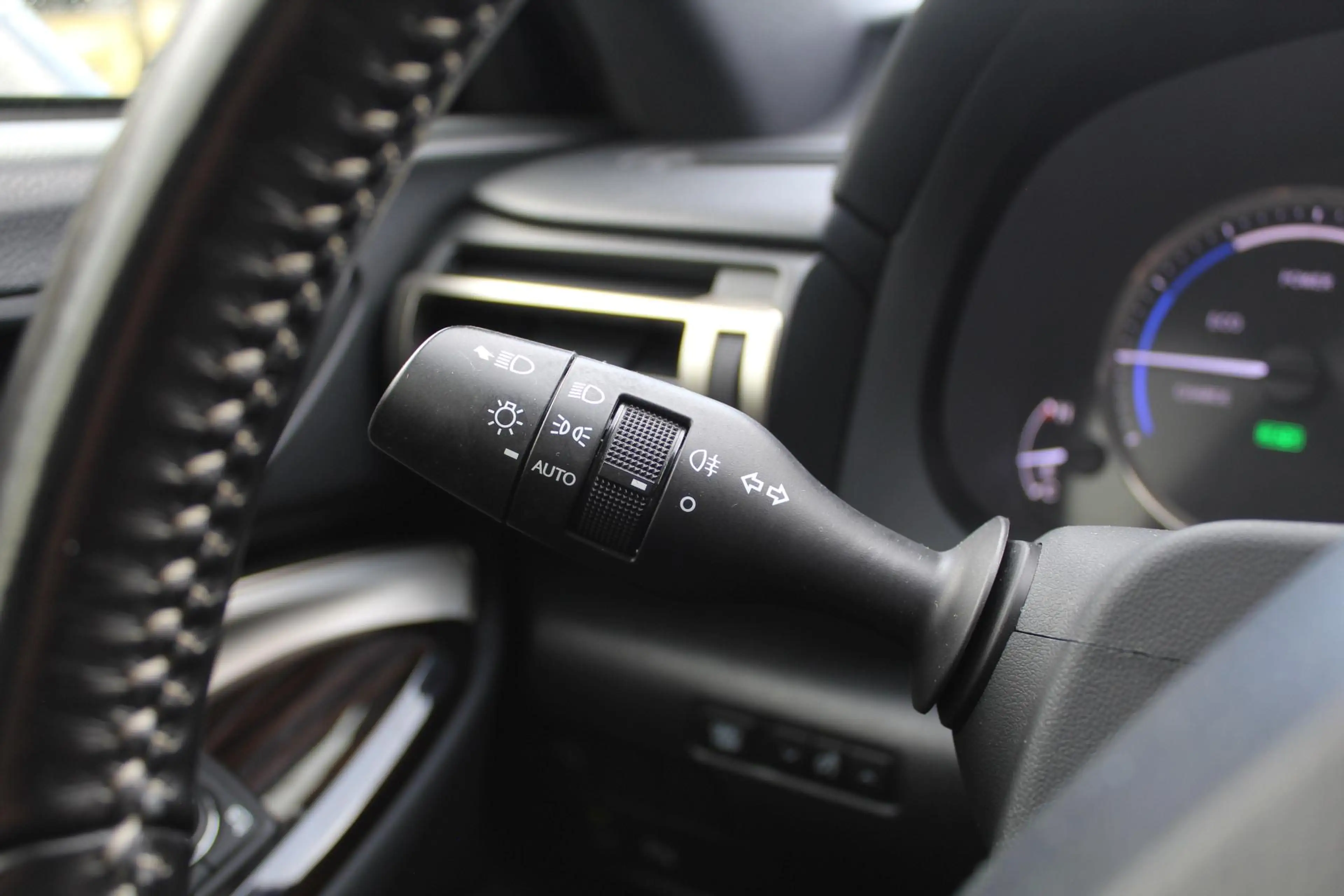 Lexus RC 300h Luxury Line | Rijklaar | NL-auto | Schuifdak | Led — photo 32
