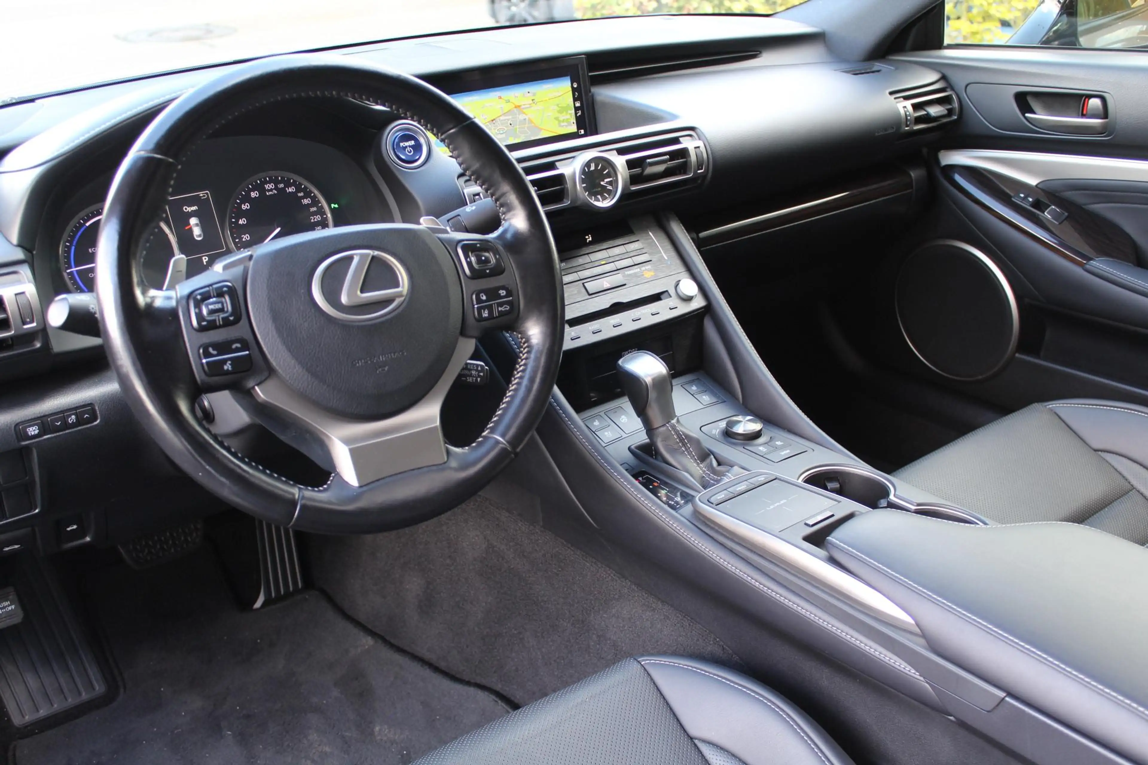 Lexus RC 300h Luxury Line | Rijklaar | NL-auto | Schuifdak | Led — photo 2