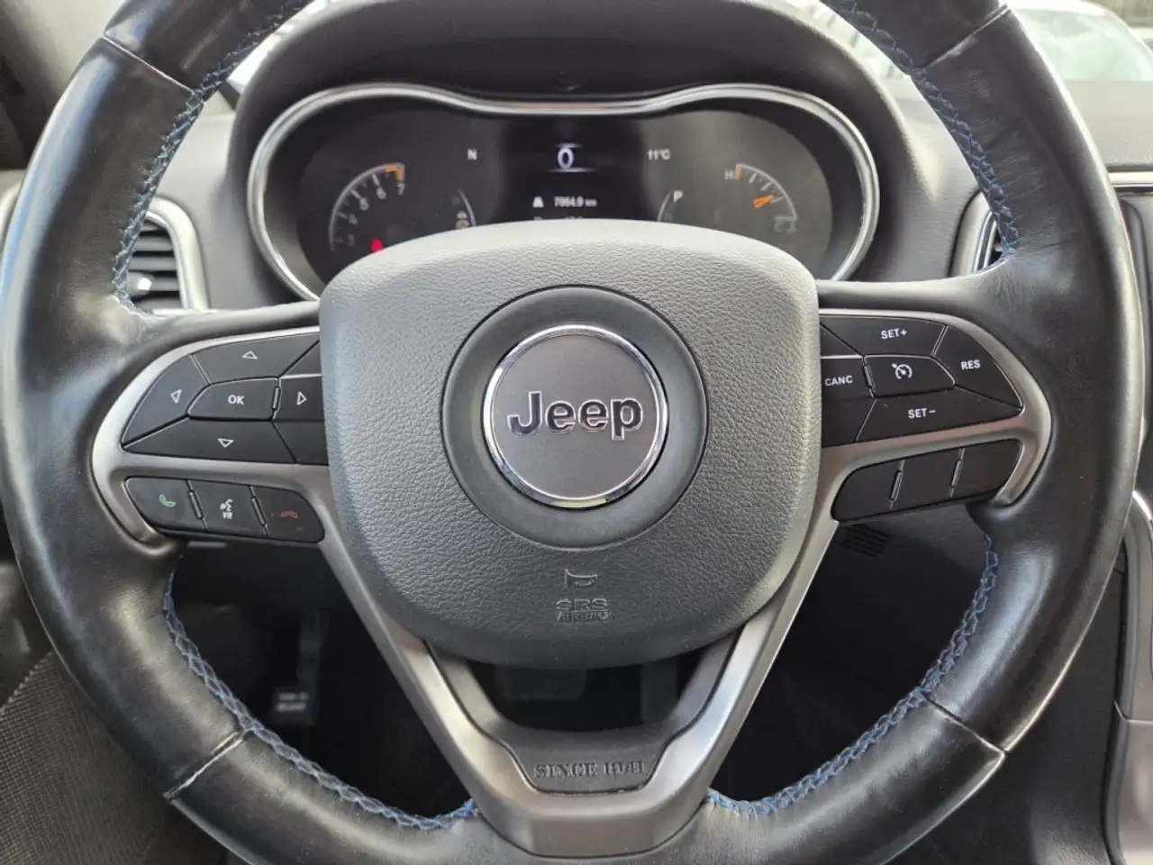 Jeep Grand Cherokee снимка Jeep Grand Cherokee