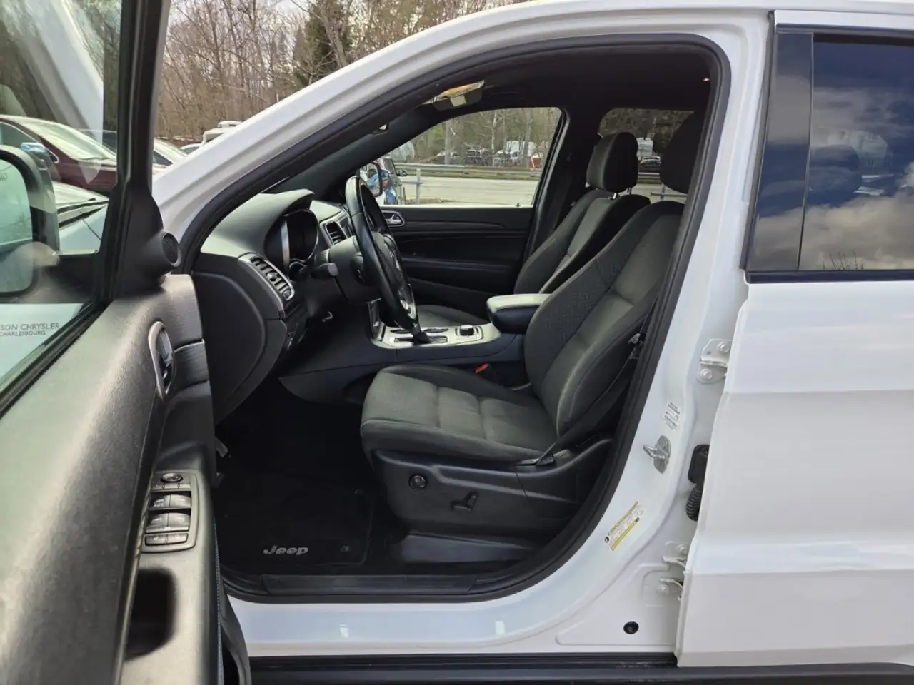 Jeep Grand Cherokee снимка Jeep Grand Cherokee