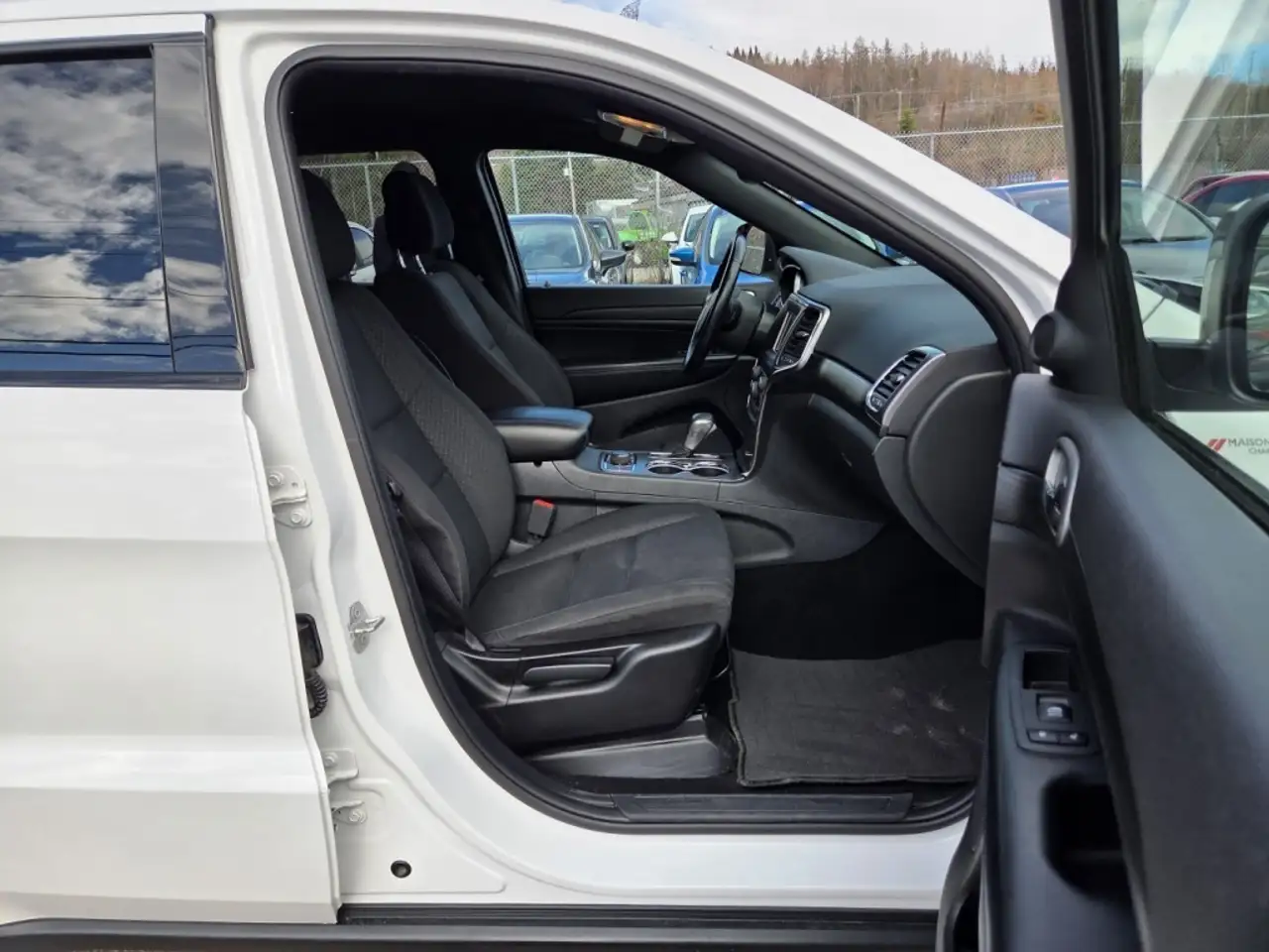 Jeep Grand Cherokee снимка Jeep Grand Cherokee