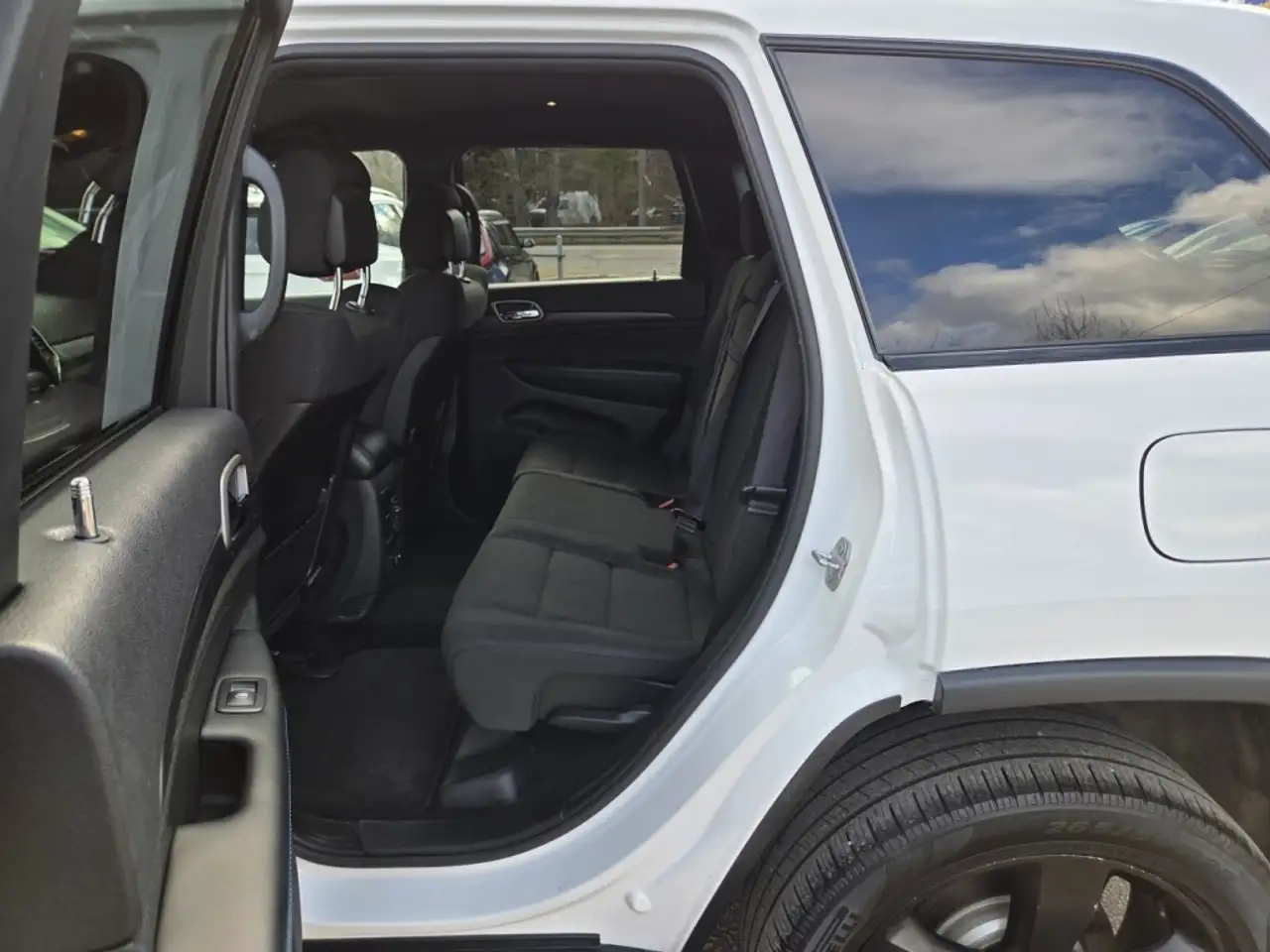 Jeep Grand Cherokee снимка Jeep Grand Cherokee