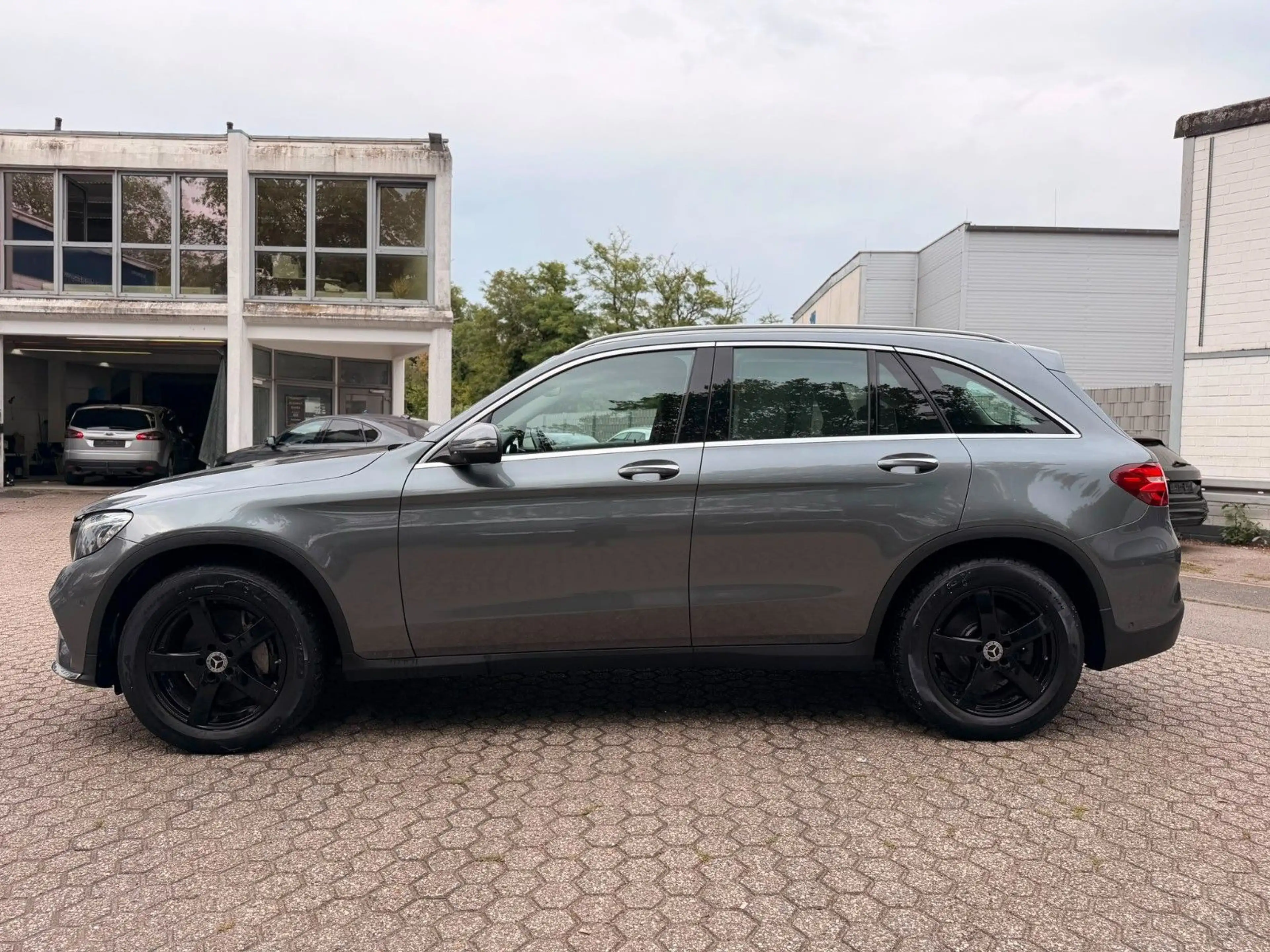 Mercedes-Benz GLC 250 d 9G 4Matic AMG-Line/AHK/LED/360/HUD — photo 3