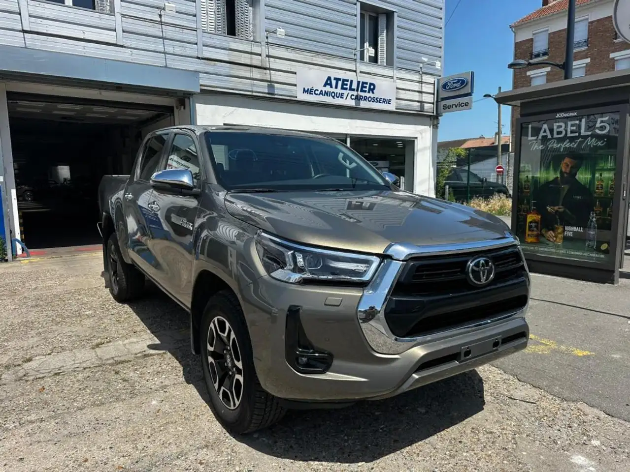 Toyota Hilux