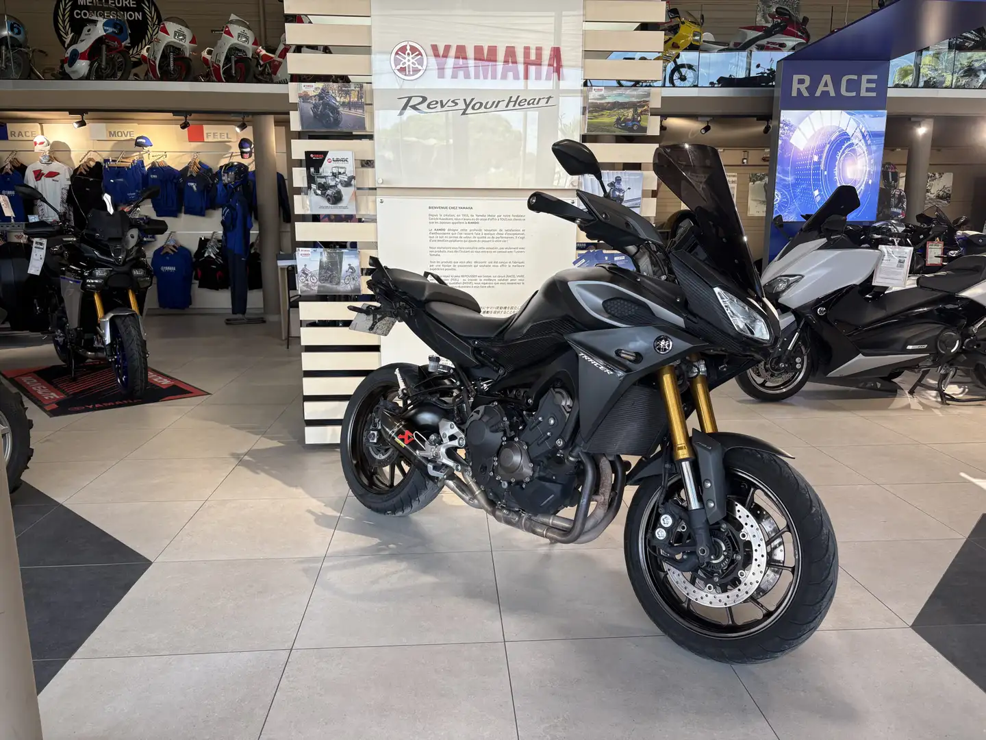 Yamaha Tracer 900 Grijs - 2