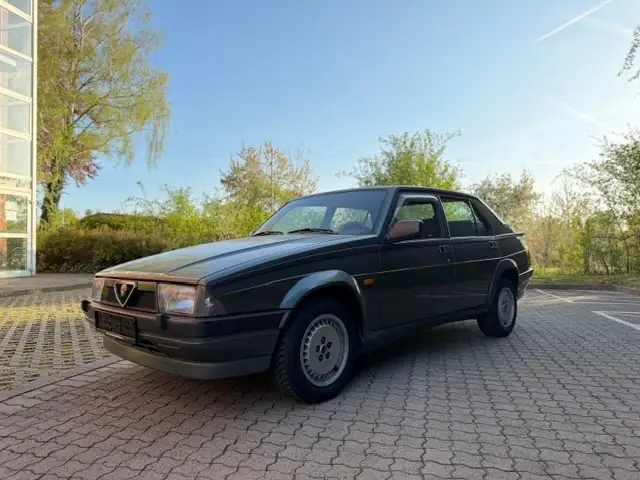 Alfa Romeo 75 2.0 Twin Spark, 2.Hd seit 30 Jahren!