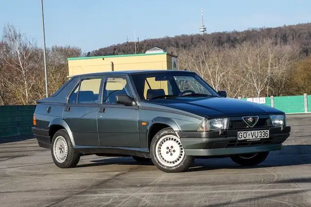 Alfa Romeo 75 2.0 Twin Spark, 2.Hd seit 30 Jahren!