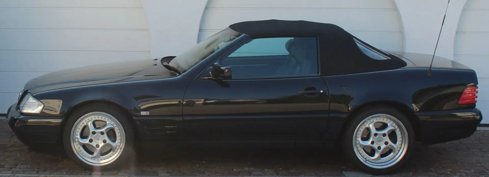 Mercedes-Benz SL 320 Schwarz - 1