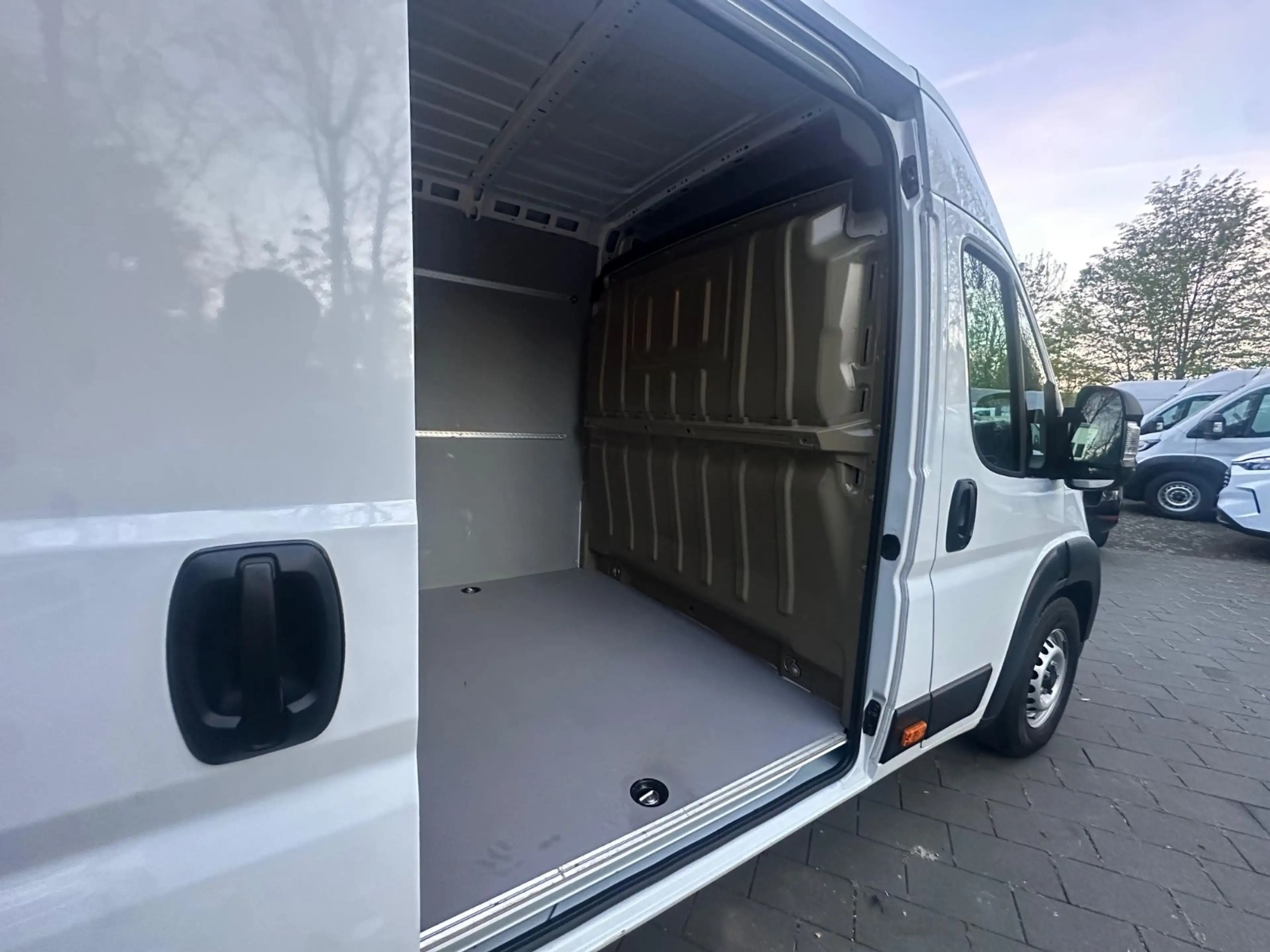 Citroen Jumper Kasten L4H2 NAVI/10*Display|Temp.|PDC — photo 12