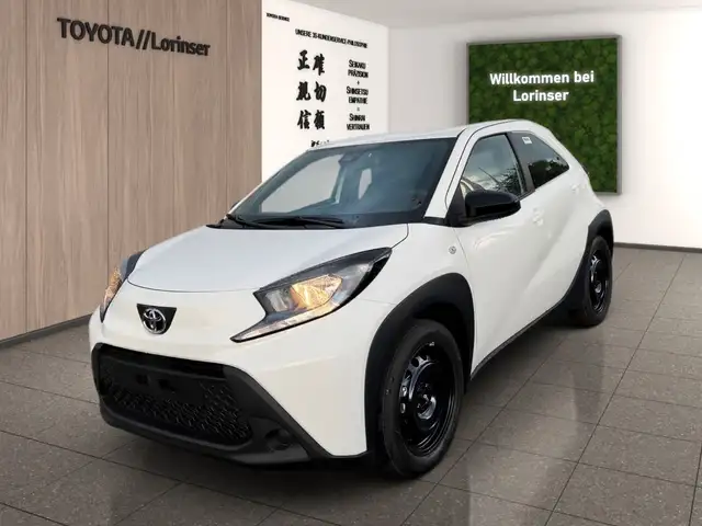 Toyota Aygo 1.0 Business Edition Kam.+KlimaA+PDC+SHZ