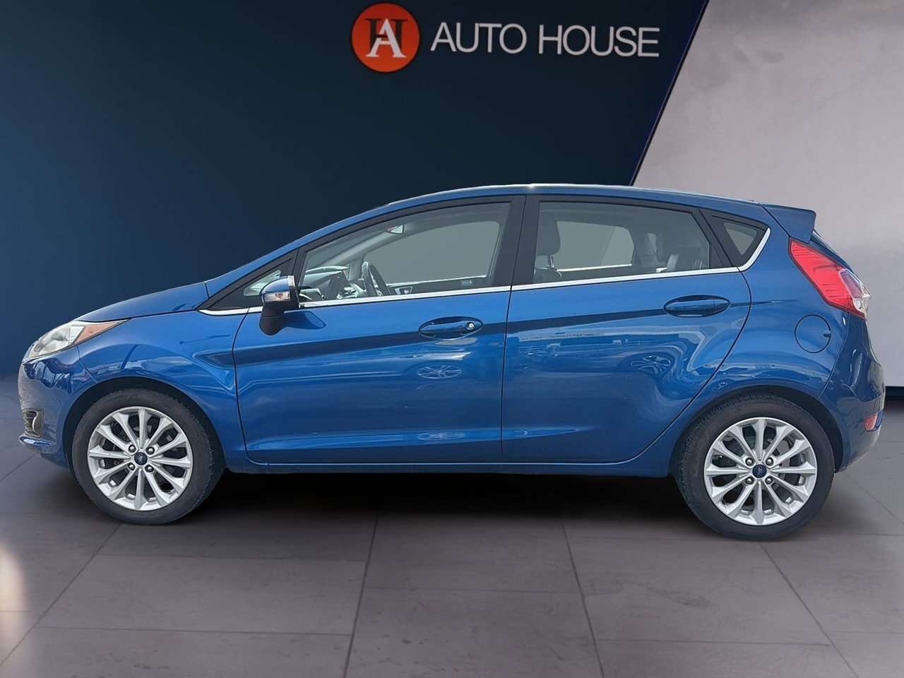 2018 Ford Fiesta Titanium Leather NAVIGATION BACKUP CAMERA SUNROOF — снимка 1