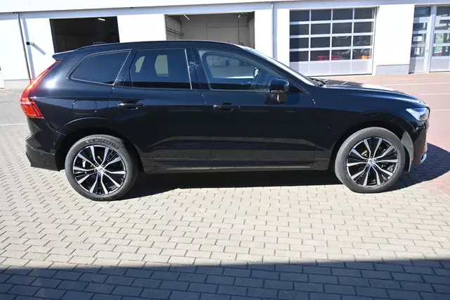 Volvo XC60 view 5