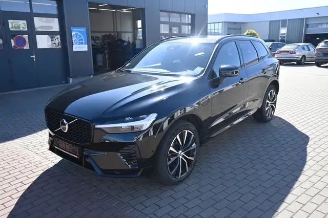 Volvo XC60 view 2