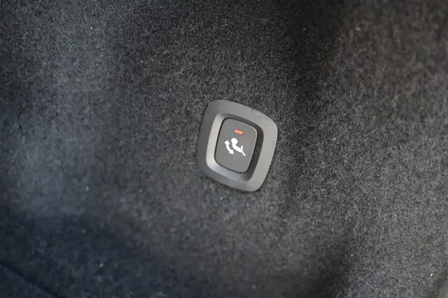 Volvo XC60 view 9